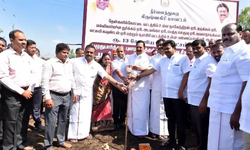 ரூ.13.75 கோடி மதிப்பில் 8 ஏரிகளில் புனரமைப்பு பணி