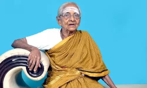 100 வயது மூதாட்டிக்கு பூர்ணாபிஷேக விழா: பிரதமர் நரேந்திரமோடி, அமைச்சர்கள்- கலெக்டர்கள் வாழ்த்து