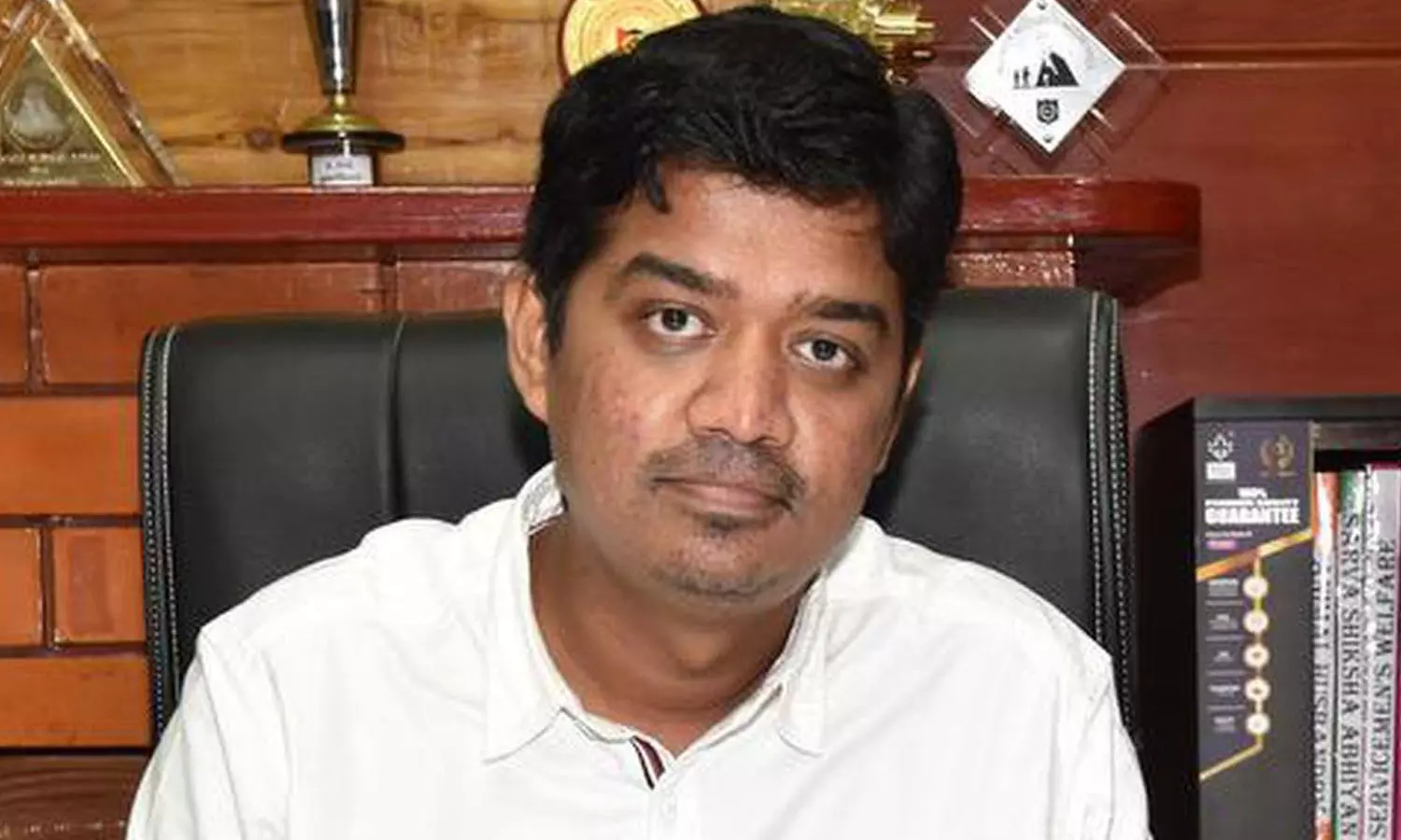 கூட்டுறவு வங்கிகள் மூலம் கூடுதல் கடன் உதவி-நீலகிரி மாவட்ட கலெக்டர் அம்ரித் தகவல் கூட்டுறவு வங்கிகள் மூலம் கூடுதல் கடன் உதவி-நீலகிரி மாவட்ட கலெக்டர் அம்ரித் தகவல்