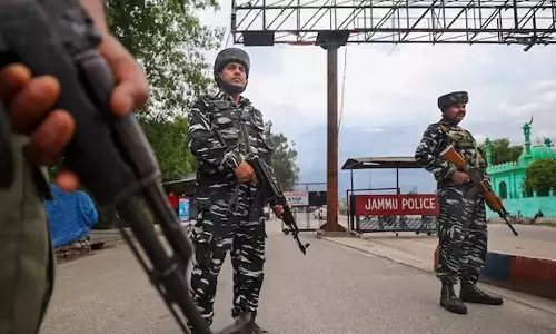 பாகிஸ்தான் எல்லை வழியாக இந்தியாவுக்குள் ஊடுருவ 20-க்கும் மேற்பட்ட ஐ.எஸ்.பயங்கரவாத குழுக்கள் முயற்சி