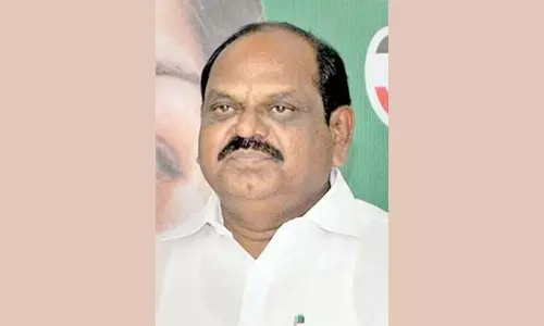 சசிகலாவை விரைவில் ஓ.பி.எஸ் சந்திப்பார்- தஞ்சையில் வைத்திலிங்கம் எம்.எல்.ஏ. பேட்டி