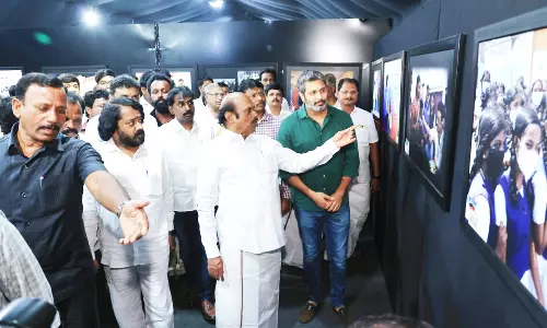 முதல்-அமைச்சர் மு.க.ஸ்டாலின் பொது வாழ்வு பயண புகைப்பட கண்காட்சி