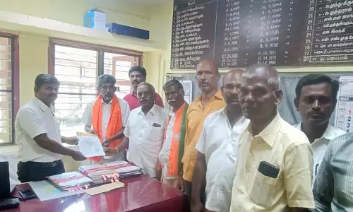 சிவகிரி அருகே டாஸ்மாக் கடை அமைக்க எதிர்ப்பு-தாசில்தாரிடம் பா.ஜனதா சார்பில் மனு