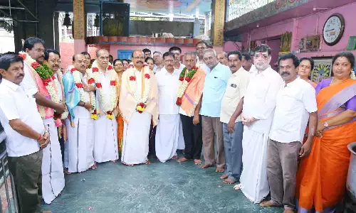 எடப்பாடி பழனிச்சாமி பிறந்த நாளையொட்டி திருப்பூரில் அதிமுகவினர் நலத்திட்ட உதவி, அன்னதானம் வழங்கி கொண்டாட்டம்