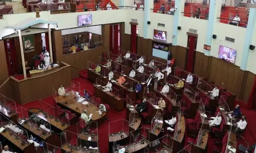 ஒடிசா சபாநாயகர் மற்றும் 2 மந்திரிகள் ராஜினாமா