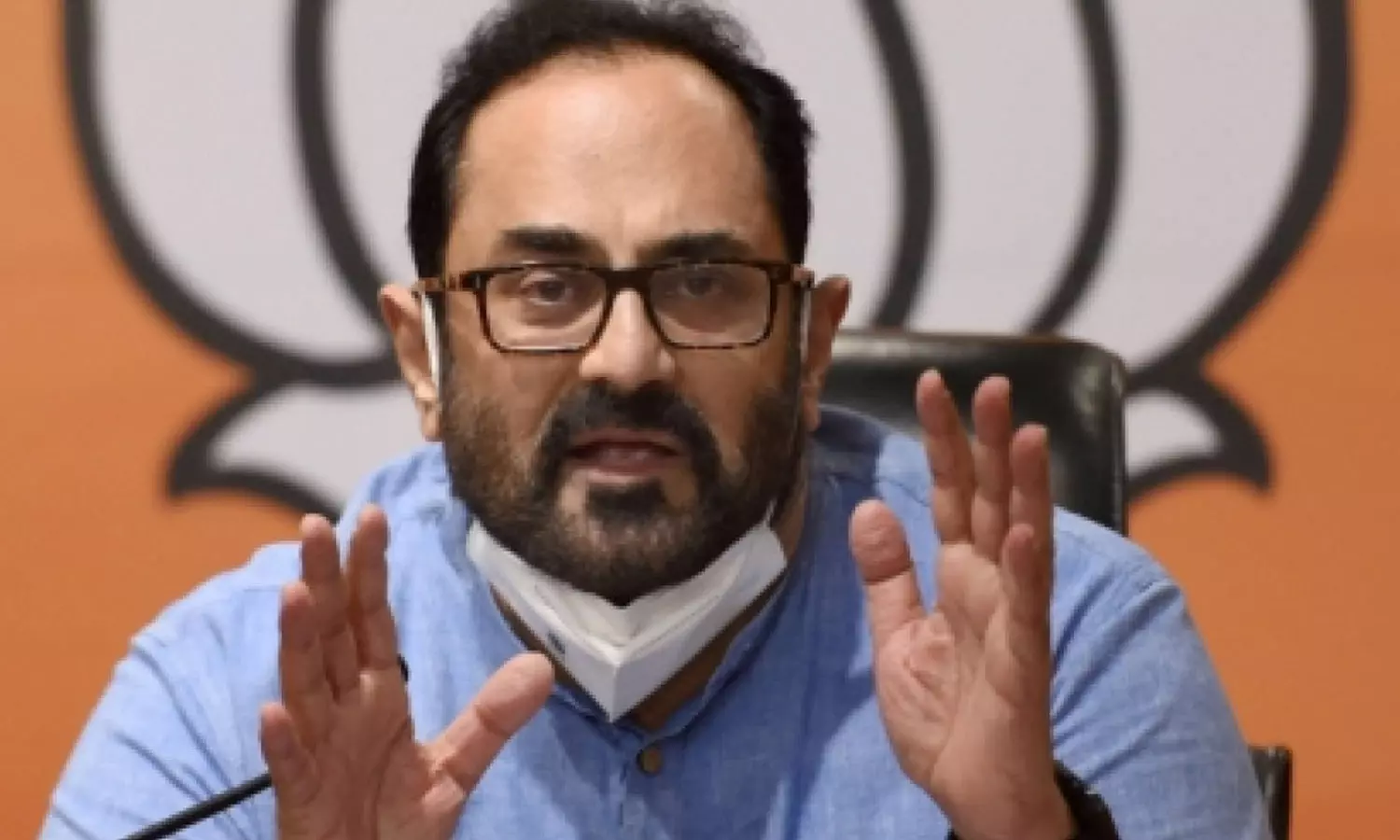 “நாங்கள் இந்த முடிவை ஏற்றுக் கொள்கிறோம். நாங்கள்... ... கர்நாடக சட்டசபை தேர்தல் முடிவுகள் லைவ் அப்டேட்ஸ்: ஆட்சியை பிடிக்கிறது காங்கிரஸ்