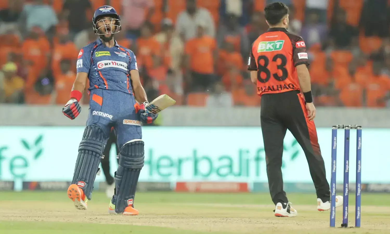 சன்ரைசர்ஸ் ஐதராபாத் அணியை 7 விக்கெட் வித்தியாசத்தில் வீழ்த்திய லக்னோ சூப்பர் ஜெயண்ட்ஸ் சன்ரைசர்ஸ் ஐதராபாத் அணியை 7 விக்கெட் வித்தியாசத்தில் வீழ்த்திய லக்னோ சூப்பர் ஜெயண்ட்ஸ்