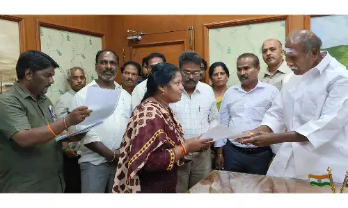 ஆதிதிராவிடர் நலத்துறை மூலம் 428 பேருக்கு மானியத்துடன் கடன்