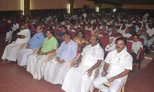 கம்பன் விழாவில் இளையோர் அரங்கம்