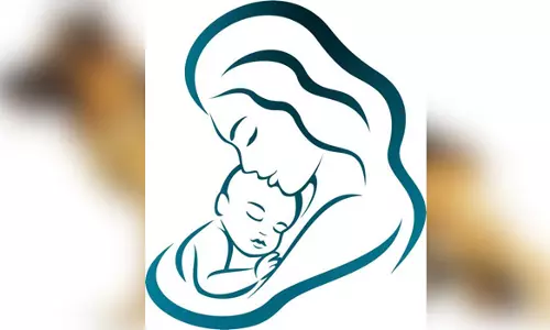 சேலத்தில் இறந்த மகனின் உடலுடன் வசித்து வந்த தாய்