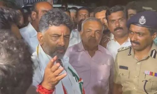 தொடர்ந்து இழுபறி.. தபால் ஓட்டுகளை திருப்பி எண்ணுங்க - ஜெயாநகரில் பரபரப்பு