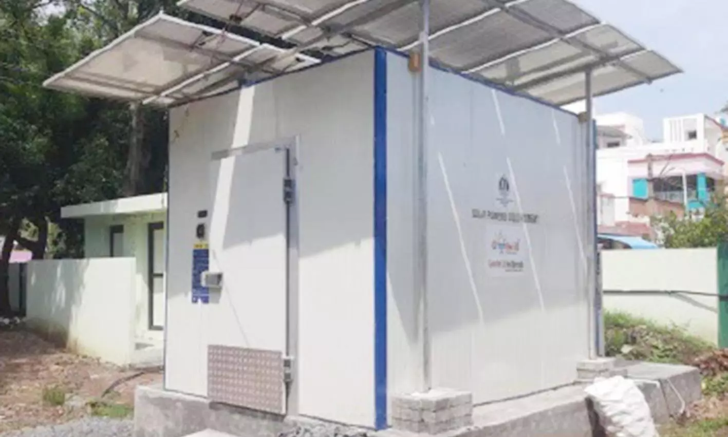 தருமபுரி மாவட்டத்தில் முதன்முறையாக உழவர் சந்தையில் சோலார் குளிர்பதன கிடங்கு