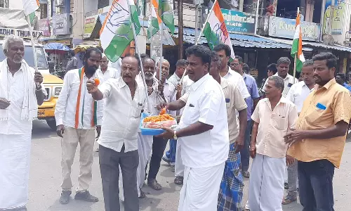 கர்நாடகாவில் வெற்றி: அரியலூரில் காங்கிரசார் கொண்டாட்டம்