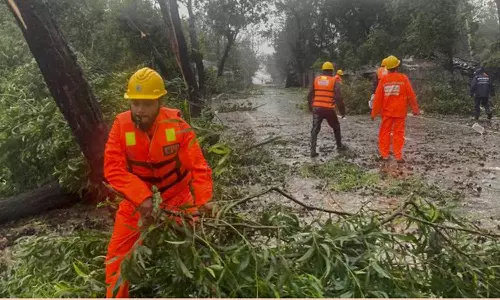 வங்காளதேசத்தை சூறையாடிய மோக்கா புயல்