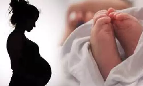 வீட்டிலேயே குறை பிரசவத்தில் குழந்தை பெற்ற இளம்பெண் பலி- போலீஸ் தீவிர விசாரணை