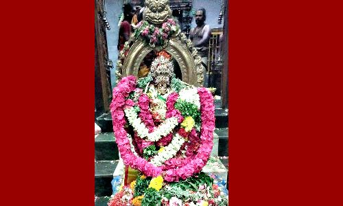 ஜெனகை மாரியம்மன் கோவில் பூச்சொரிதல் விழா