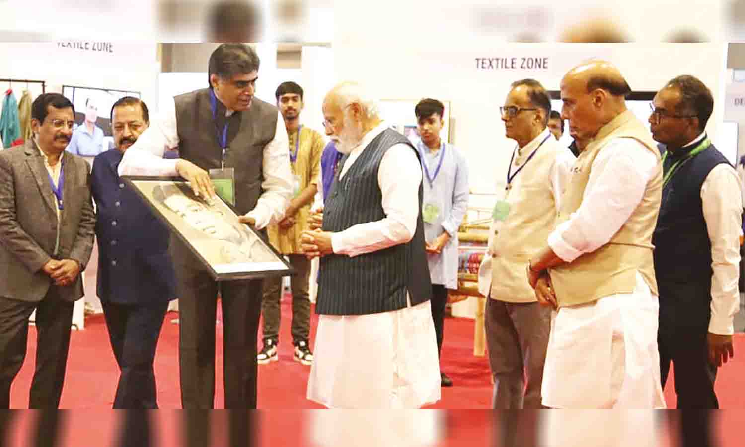 நிப்ட்-டீ கல்லூரி அடல் இன்குபேஷன் மையத்தின் புதுமையான கண்டுபிடிப்புகளுக்கு பிரதமர் அங்கீகாரம்