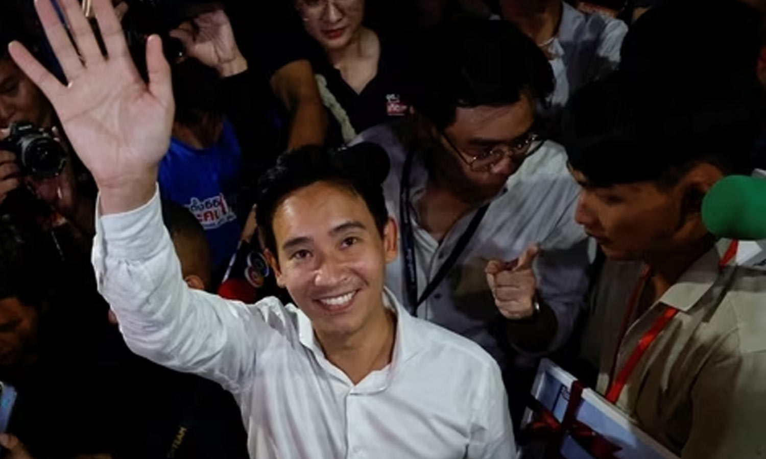 9 ஆண்டுகளுக்கு பிறகு தாய்லாந்தில் ராணுவ ஆட்சி முடிவுக்கு வருகிறது- தேர்தலில் எதிர்க்கட்சிகள் அபார வெற்றி