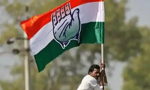 விடிய, விடிய 8 மணி நேரம் நடந்த காங்கிரஸ் எம்.எல்.ஏ.க்கள் கூட்டத்தில் நடந்தது என்ன?: பரபரப்பு தகவல்கள்