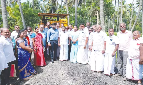 நாகர்கோவில் மாநகராட்சியில் ரூ.50 லட்சம் மதிப்பீட்டில் தார் சாலை பணி