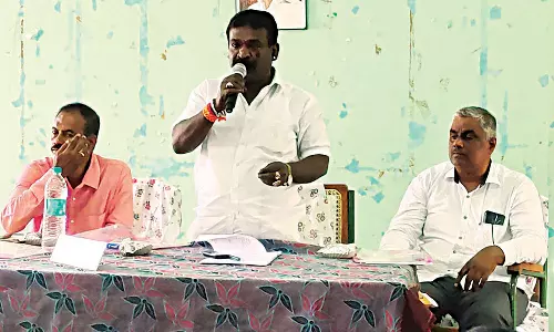 யூனியன் கவுன்சில் கூட்டம்