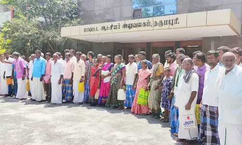 மலைவாழ் பழங்குடியின மக்களுக்கு வீட்டுமனை பட்டா வழங்க வேண்டும்