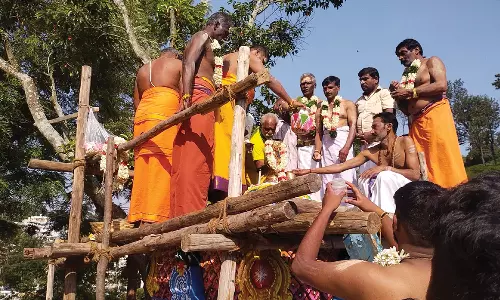 கோத்தகிரி ஹாப்பிவேலி முனீஸ்வரன் கோவில் கும்பாபிஷேகம்