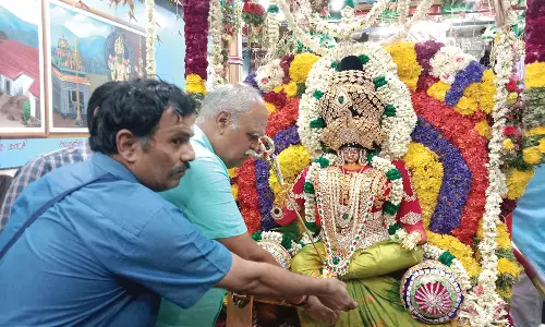 தந்தி மாரியம்மன் கோவில் ஊஞ்சல் உற்சவ திருவிழா