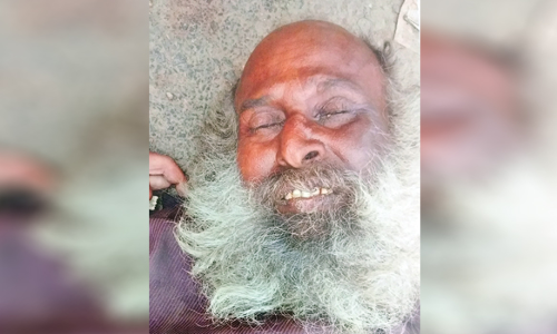 சேலம் புதிய பஸ் நிலையம் அருகேபிணமாக கிடந்த 70 வயது முதியவர்