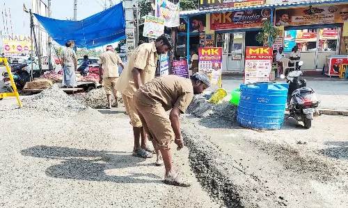 விபத்துகளை தடுக்க வேகத்தடை அமைப்பு
