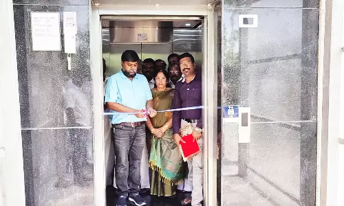 மாலை மலர் செய்தி எதிரொலியாக தருமபுரி ரெயில் நிலையத்தில் புதிய மின் தூக்கி திறப்பு