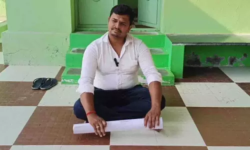 சட்டவிரோத மது விற்பனையை கண்டித்து உண்ணாவிரதம் இருந்தவர் மீது வழக்குப்பதிவு