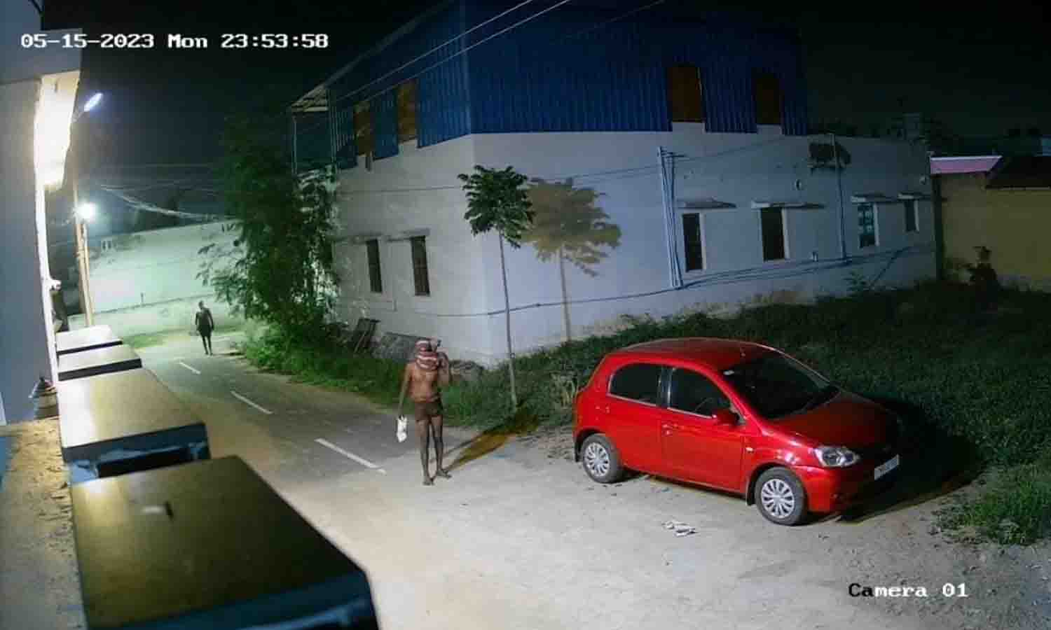 பல்லடம் அருகே திருடர்களை விரட்டியடித்த பொதுமக்கள்