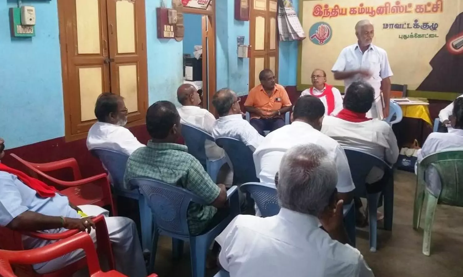 புதுக்கோட்டையில் ஏ.ஐ.டி.யூ.சி. மாவட்ட குழு கூட்டம்