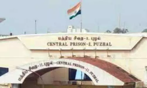 புழல் ஜெயிலில் கைதிகளிடம் செல்போன் பறிமுதல்