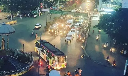 ராஜீவ்-இந்திராகாந்தி சதுக்கத்தை இணைத்து மேம்பாலம் அமைக்க ஏற்பாடுகள் தீவிரம்