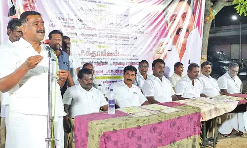 இளைஞர்கள் அனைவரும் வீட்டுக்கு ஒரு மரம் வளர்க்க வேண்டும் - மார்க்கண்டேயன் எம்.எல்.ஏ. பேச்சு