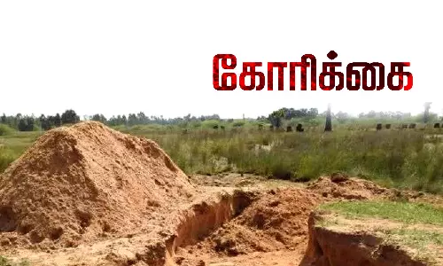 ஆலங்குளத்தில் விவசாயத்துக்கு அள்ளுவதாக கூறி விற்பனைக்கு எடுத்து செல்லப்படும் வண்டல் மண்- மாவட்ட கலெக்டர் நடவடிக்கை எடுப்பாரா?