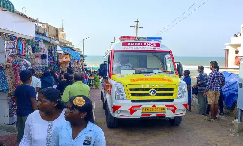 முகநூலில் பழக்கம் ஏற்படுத்தி பெங்களூரு மூதாட்டியின் படத்தை மார்பிங் செய்து பணம் பறித்த குமரி என்ஜினீயர்