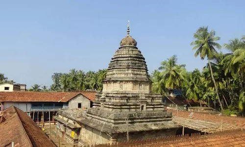 எழில் மிகுந்த ஓம் கடற்கரை- களிப்பூட்டும் கோகர்ணம்