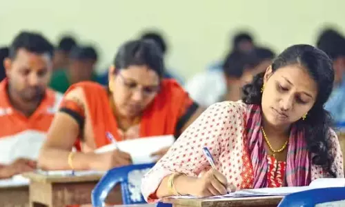 அரசு பணி போட்டி தோ்வுகளுக்கு இலவச பயிற்சி