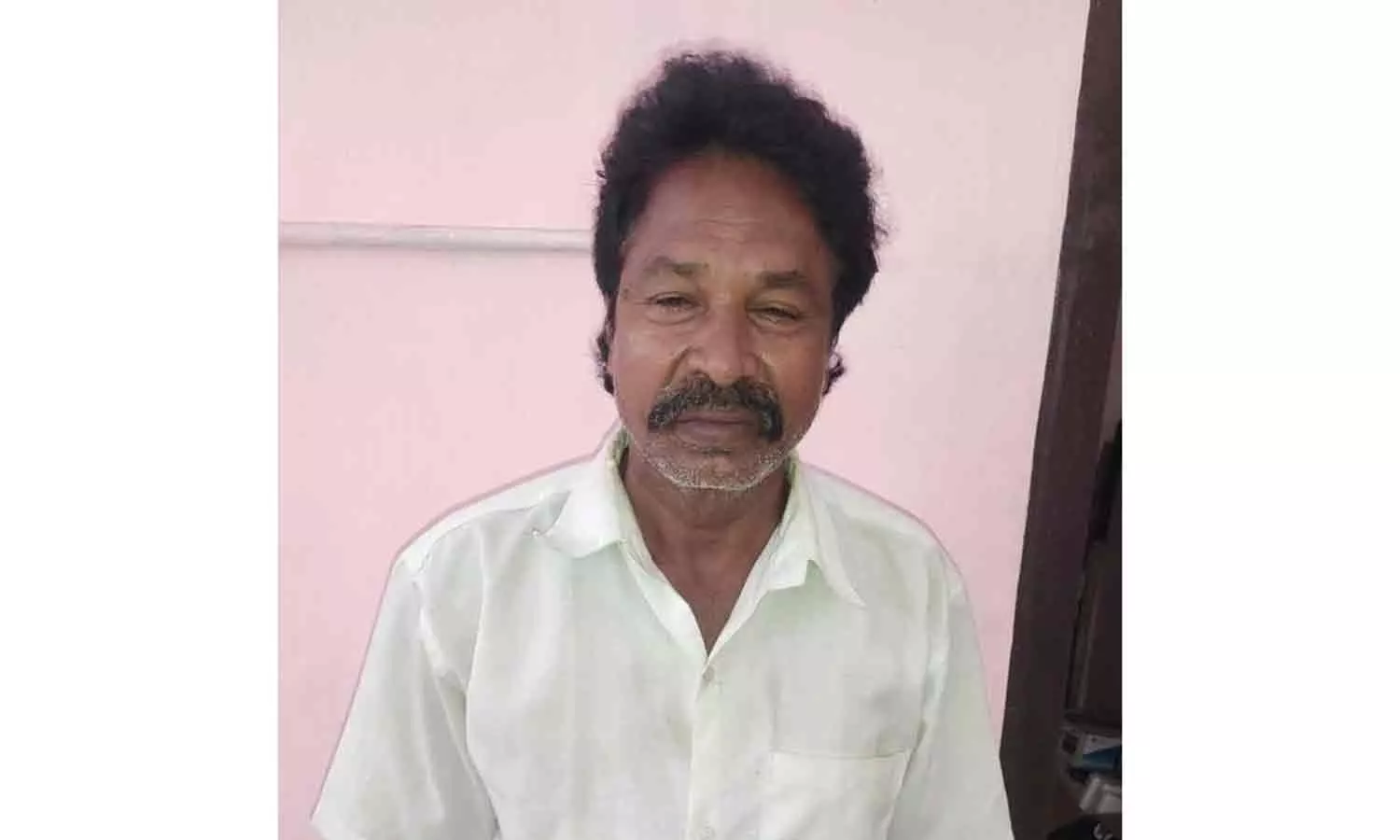 தமிழக பகுதிக்கு கள்ளச்சாராயம் கடத்தியவர் அதிரடி கைது