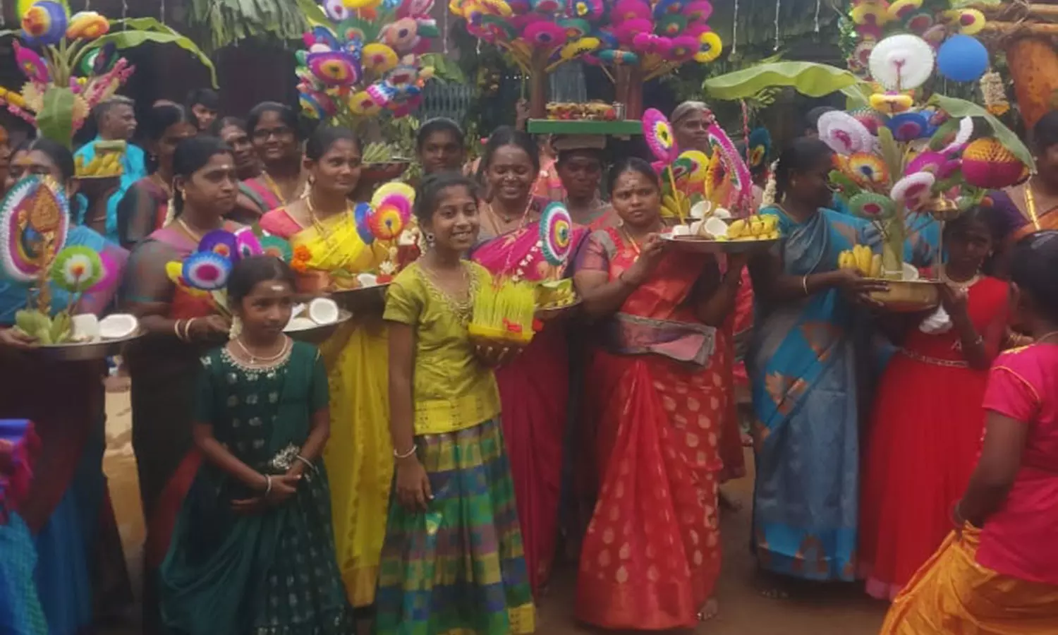 கோபி சாரதா மாரியம்மன் கோவில் சித்திரை திருவிழா கோபி சாரதா மாரியம்மன் கோவில் சித்திரை திருவிழா