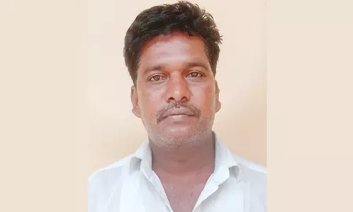 வெடி விபத்தில் தொழிலாளி பலி- பட்டாசு கடை உரிமையாளர் கைது