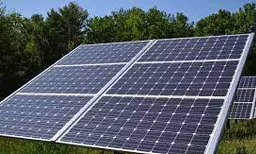 கிராமங்களில் பயன்பாடின்றி கிடக்கும் சோலார் பேனல்கள்