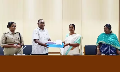 புதிய, திருத்தம் செய்யப்பட்ட ரேசன் அட்டைகள் தபால் மூலம் அனுப்பும் பணி