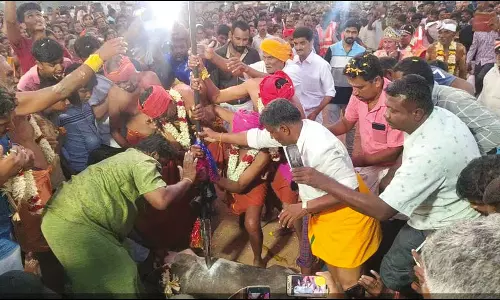 12 ஆண்டுகளுக்கு ஒரு முறை நடக்கும் வேட்டைக்காரசாமி கோவில் திருவிழா: திரளான பக்தர்கள் பங்கேற்பு