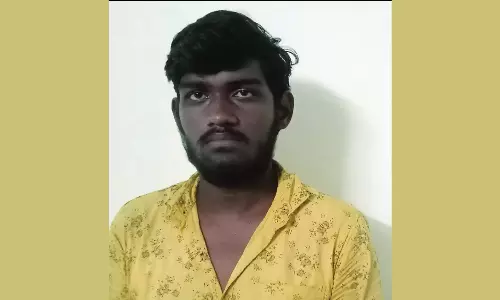 மோட்டார் சைக்கிள் திருட்டு: இந்து முன்னணி நிர்வாகி உள்பட 2 பேர் கைது