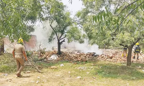 சிவகாசி அருகே பட்டாசு ஆலையில் பயங்கர வெடி விபத்து- 2 பேர் பலி