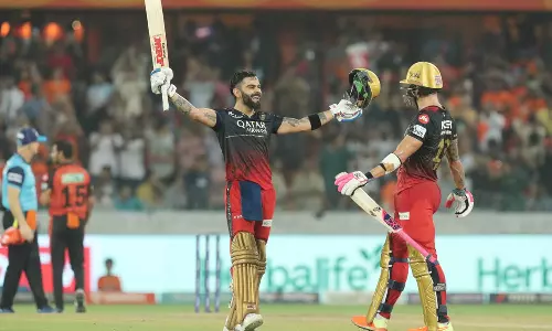 18-ந் தேதியில் 18-வது ஓவரில் சதம் விளாசிய கோலி.. நேற்றைய போட்டியிலும் நடந்த ஜெர்சி நம்பரின் மேஜிக்